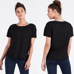 Vuori Lux Performance Tee w/pocket | XS | Black